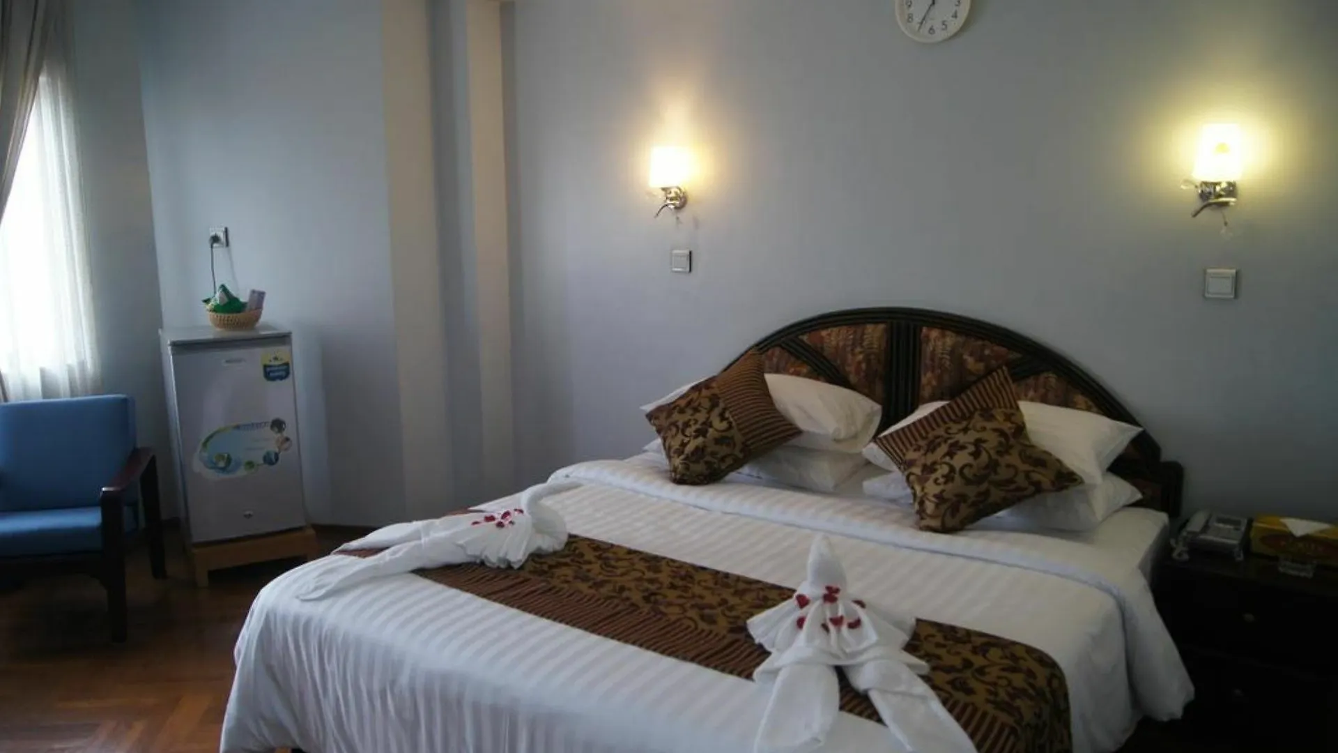 ** Πανσιόν Summer Palace Hotel Γιανγκόν Μιανμάρ